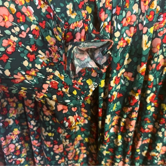 J.Crew Green V-Neck Smocked Long Sleeve Floral Dress Size Large - Picture 4 of 7